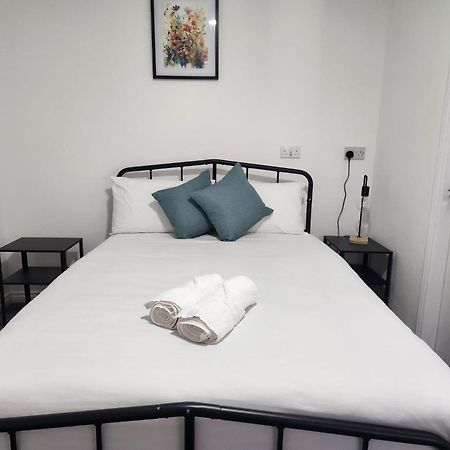 The Court House Hotel Bolton Bagian luar foto