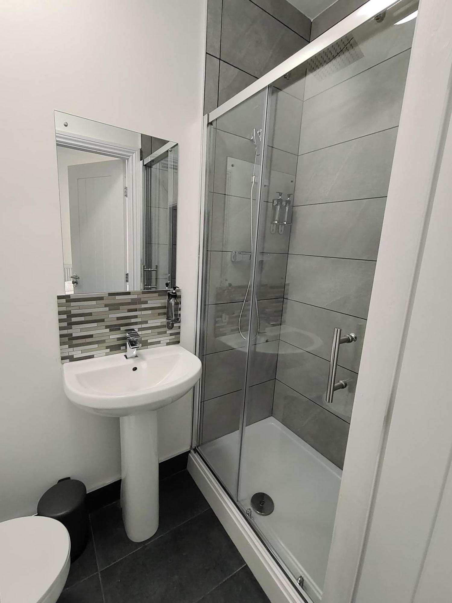 The Court House Hotel Bolton Bagian luar foto